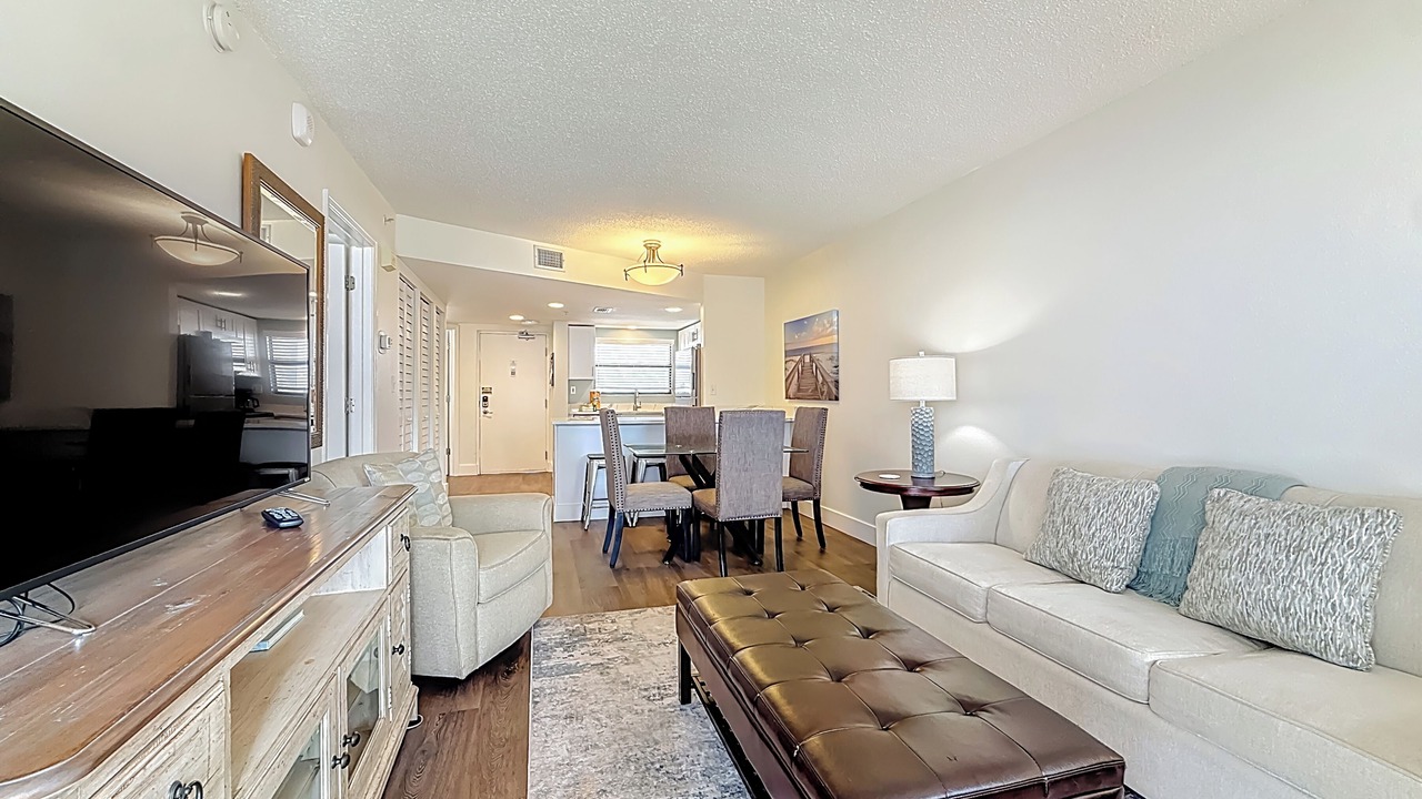 Photo of Livingroom in Belle Vista