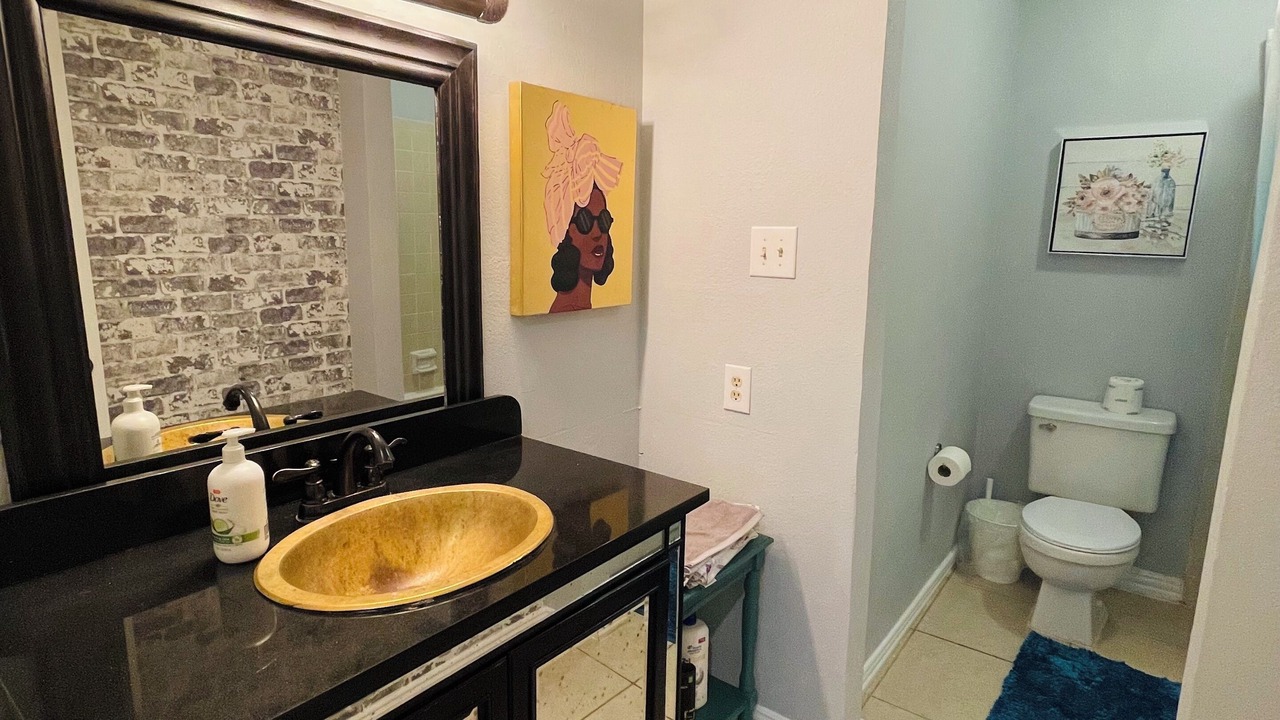 Photo of Bathroom in Far North Dallas
