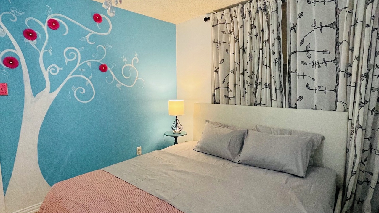 Photo of Bedroom in Far North Dallas