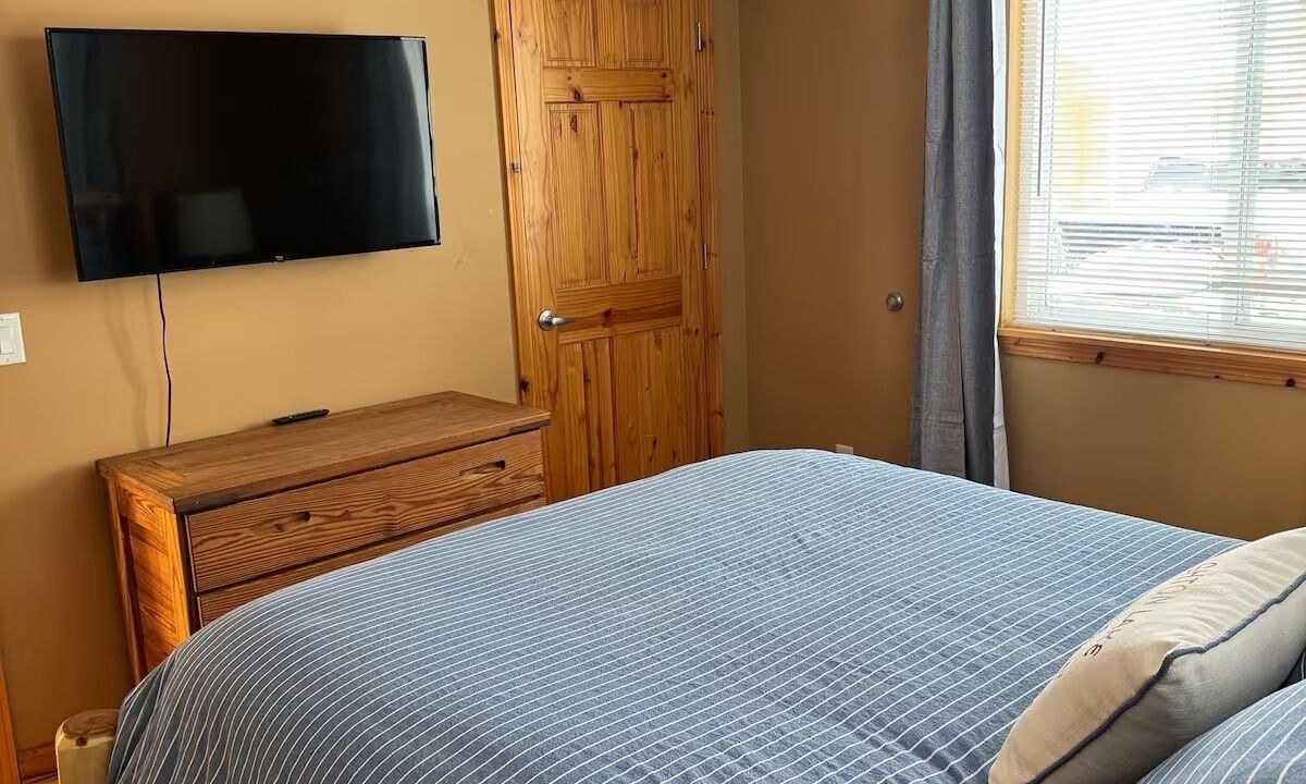 Photo of Bedroom in Houghton Lake