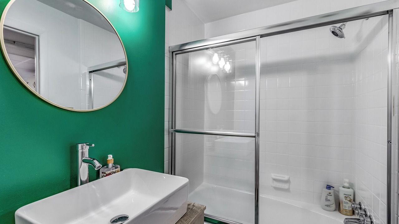 Photo of Bathroom in Kabletown