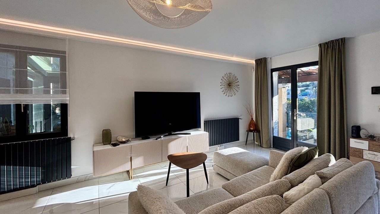 Photo of Livingroom in Caremeau