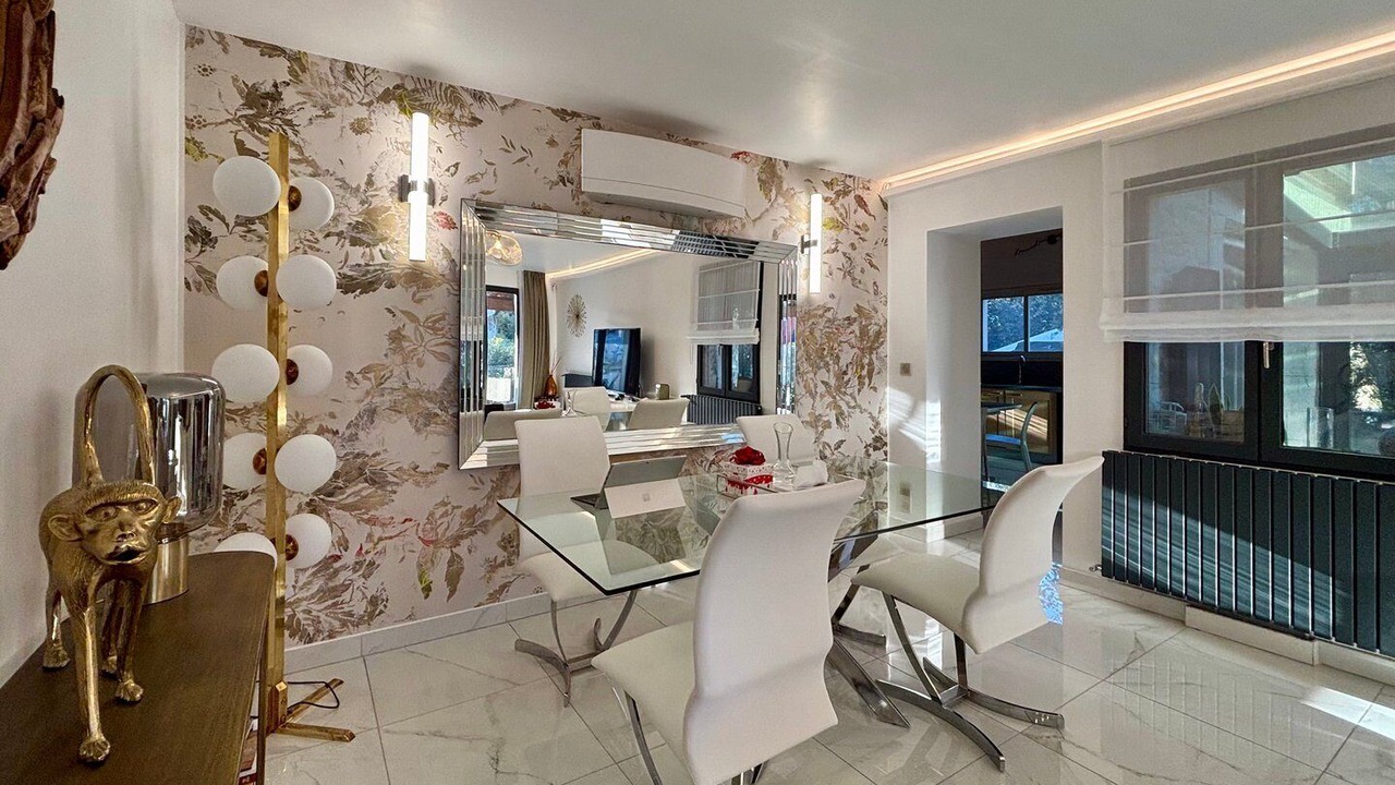 Photo of Others in Caremeau