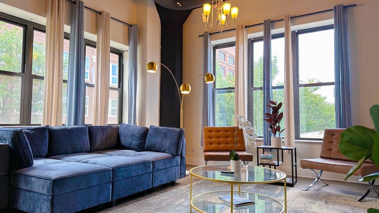 Photo of Livingroom in Near South Side