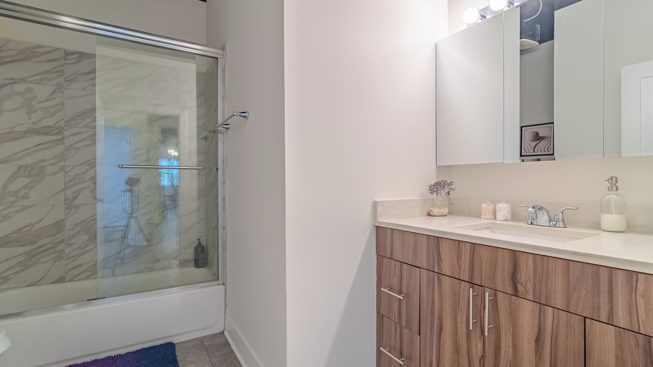Photo of Bathroom in Near South Side