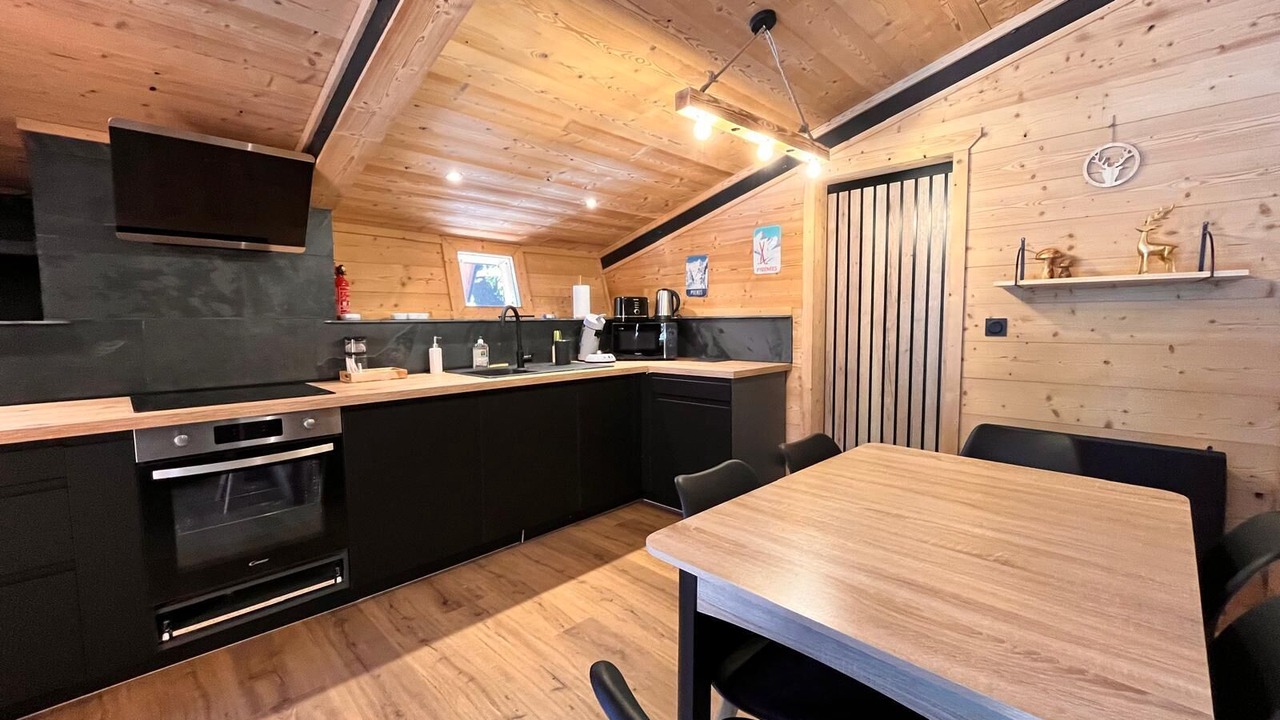 Photo of Kitchen in Pyrenees 2000