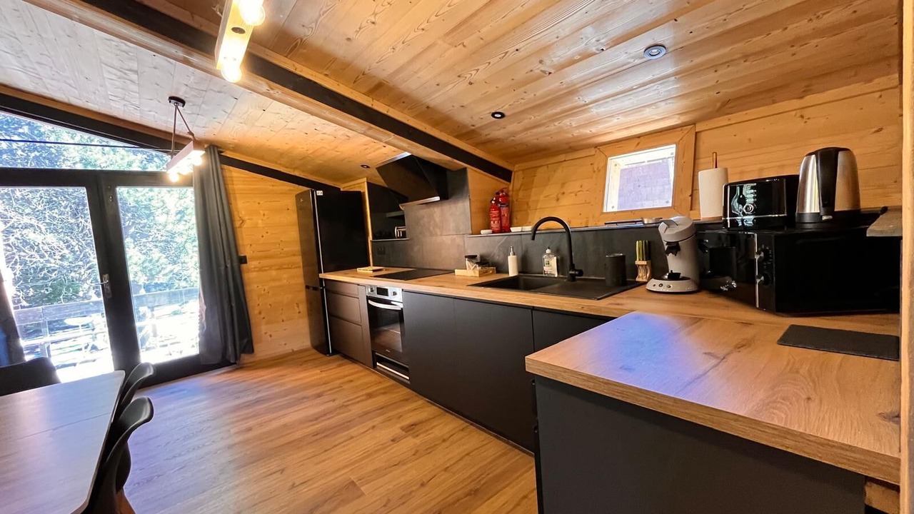 Photo of Kitchen in Pyrenees 2000