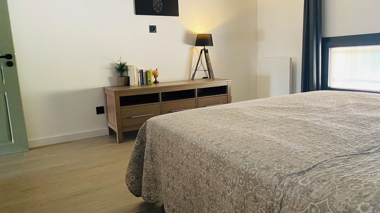 Photo of Bedroom in Decines-Charpieu