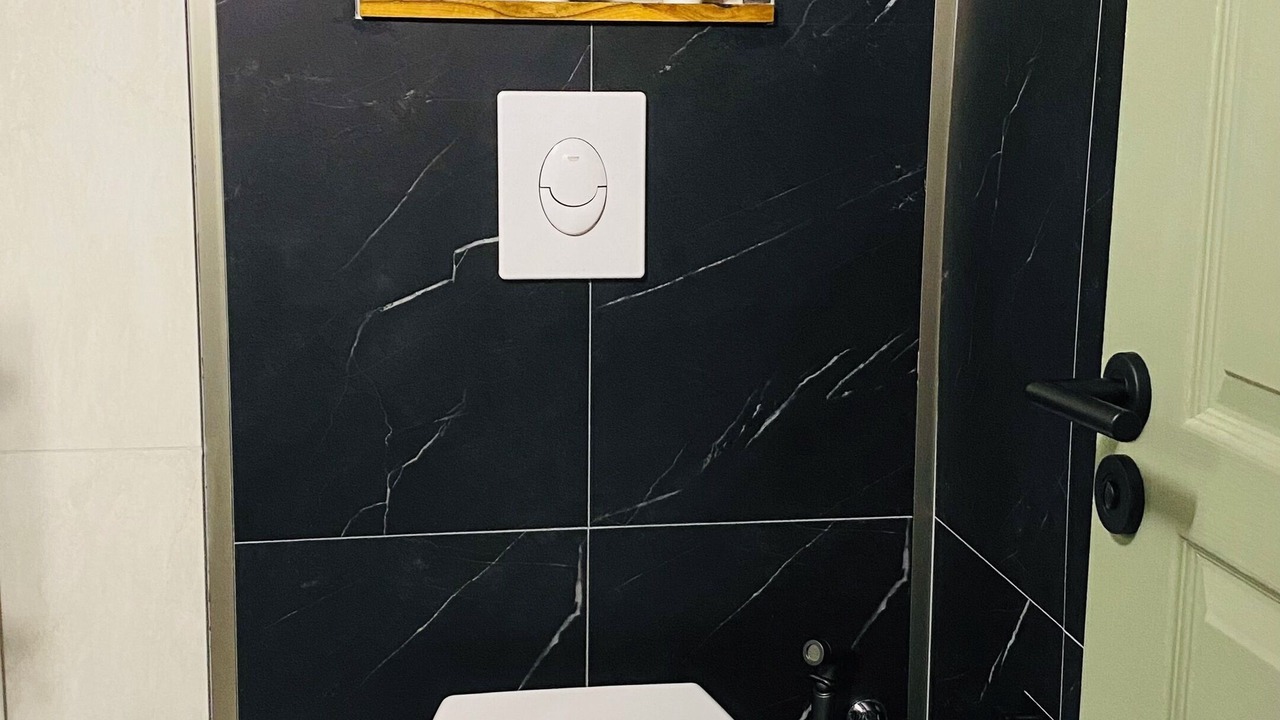 Photo of Bathroom in Decines-Charpieu