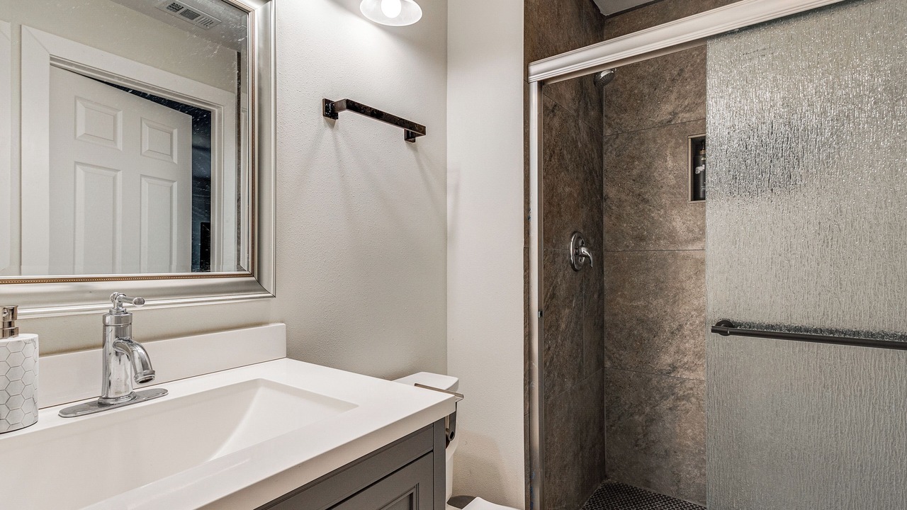 Photo of Bathroom in Grogan's Mill
