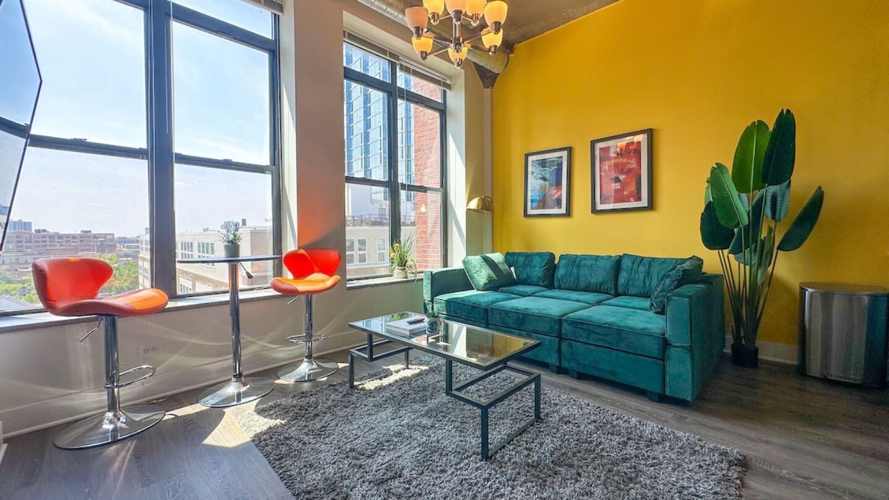 Photo of Livingroom in Near South Side