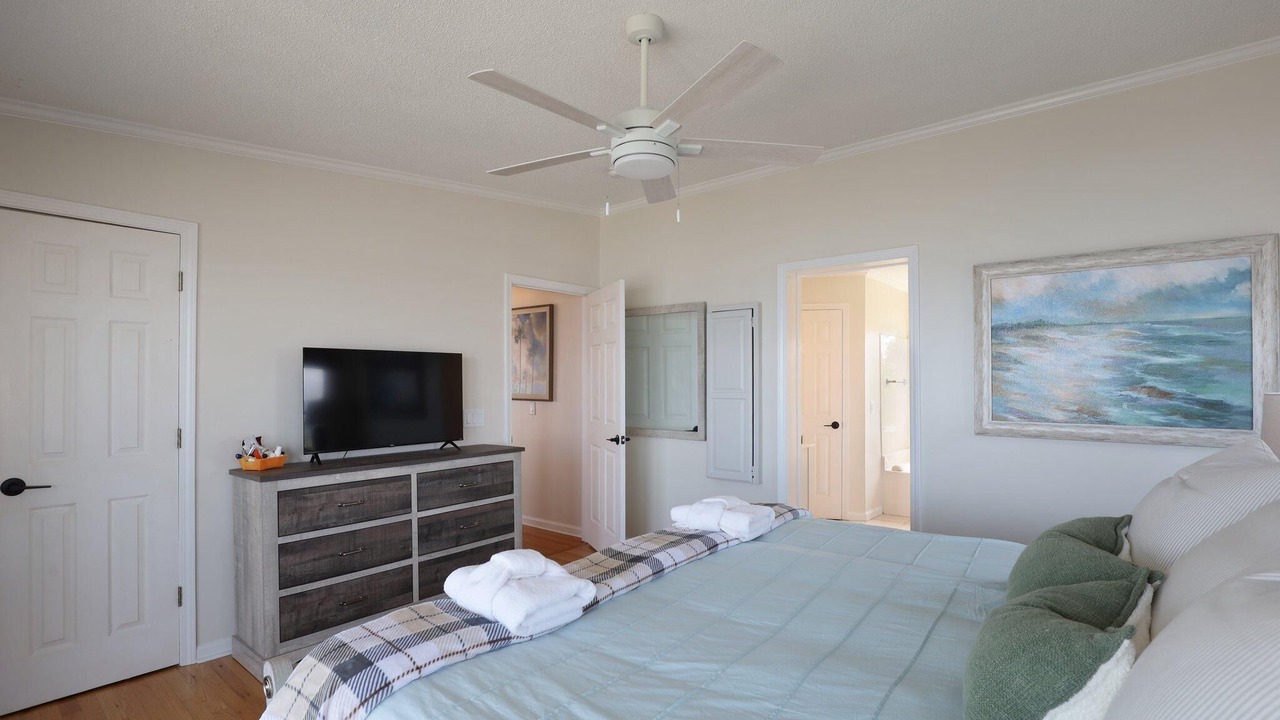Photo of Bedroom in Beachwalk