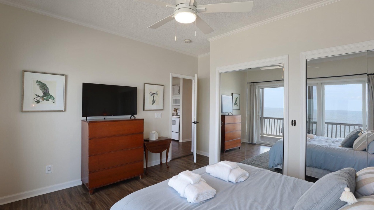 Photo of Bedroom in Beachwalk