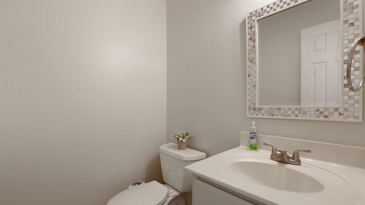 Photo of Bathroom in Beachwalk