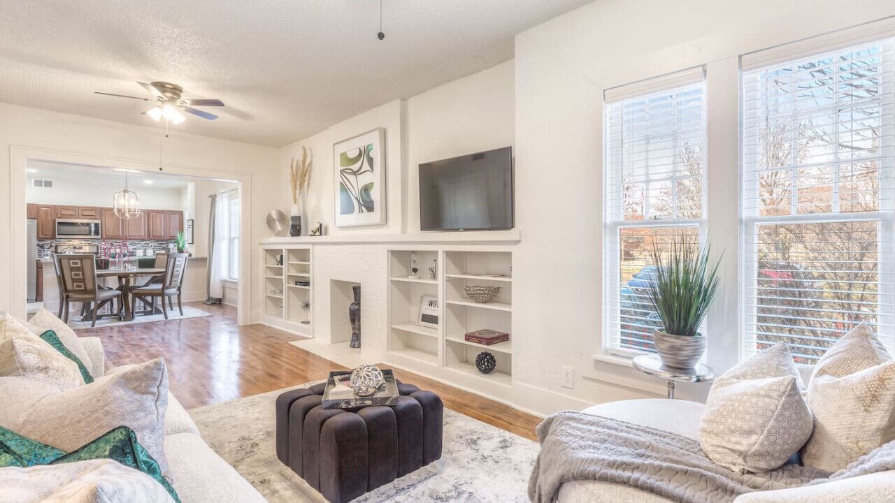 Photo of Livingroom in Downtown Tulsa