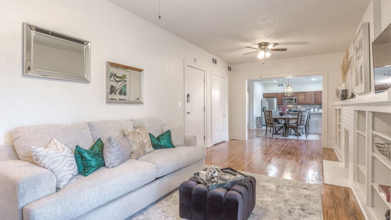 Photo of Livingroom in Downtown Tulsa
