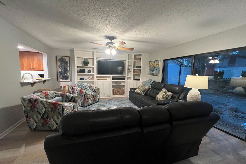Photo of Livingroom in Palm Valley