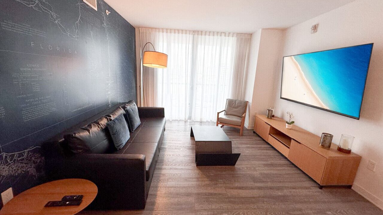 Photo of Livingroom in Hallandale Beach