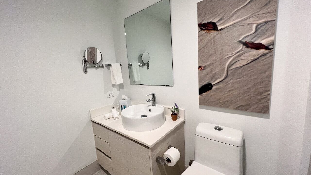 Photo of Bathroom in Hallandale Beach