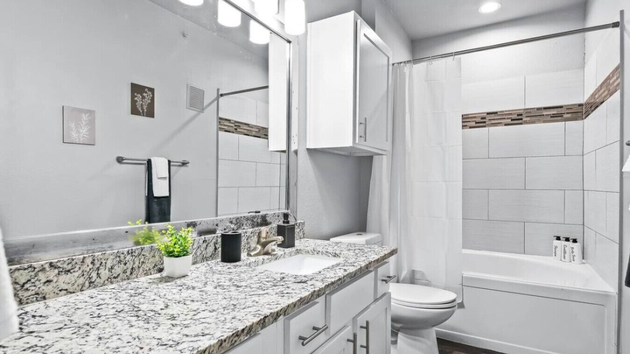 Photo of Bathroom in Fossil Creek