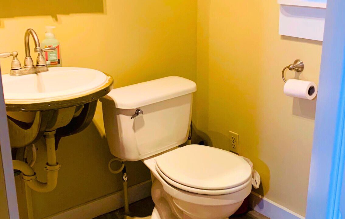Photo of Bathroom in Marathon