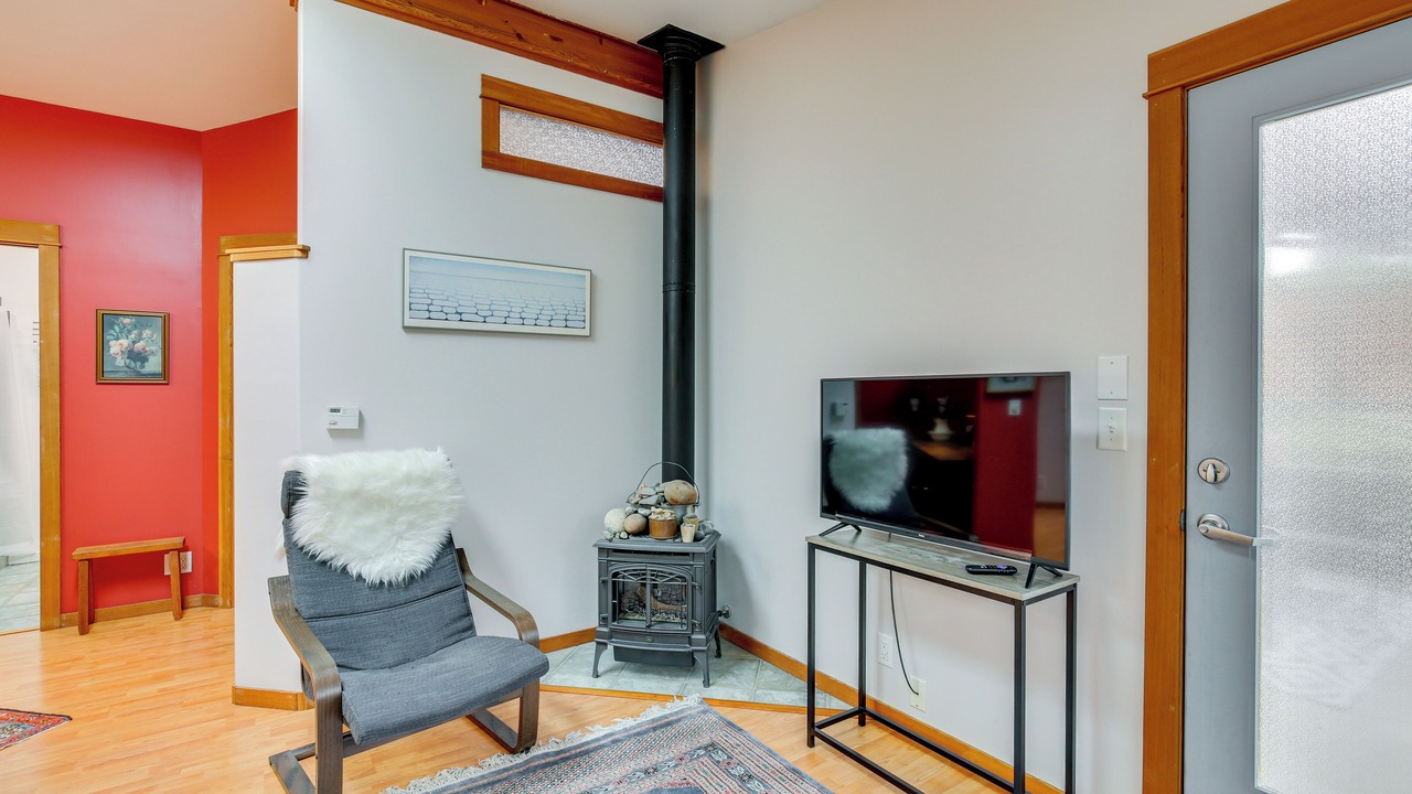 Photo of Livingroom in Southeast Eugene
