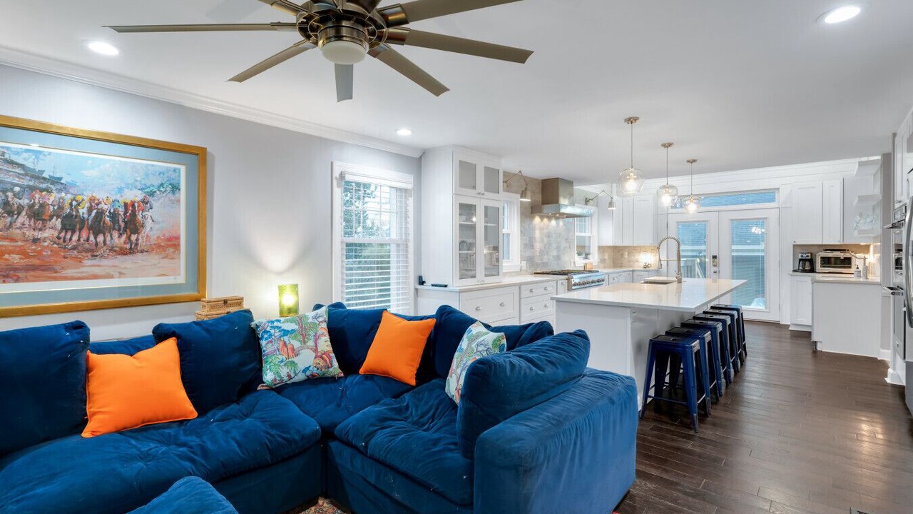 Photo of Livingroom in Hayfield Dundee