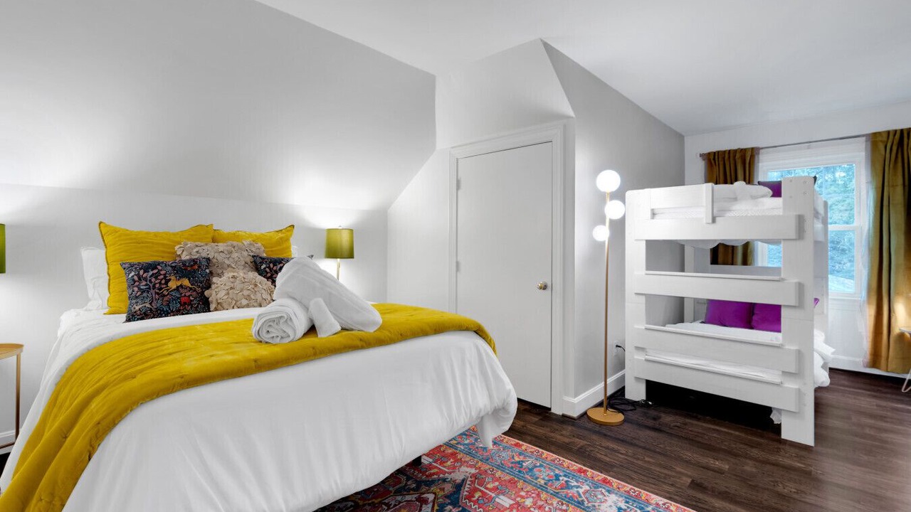 Photo of Bedroom in Hayfield Dundee