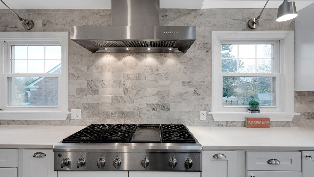 Photo of Kitchen in Hayfield Dundee