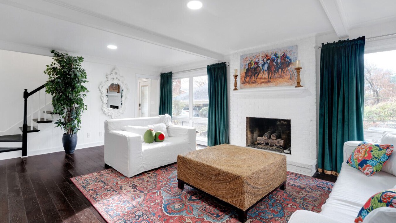 Photo of Livingroom in Hayfield Dundee