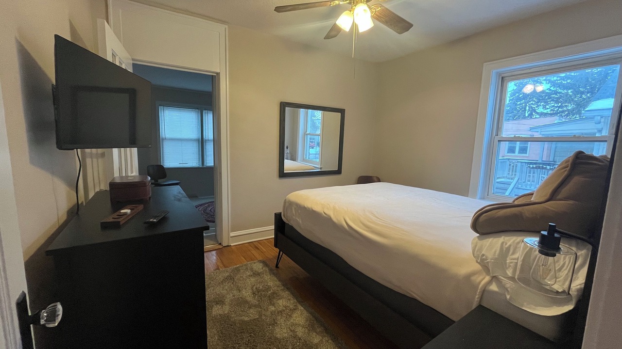 Photo of Bedroom in Forest Park