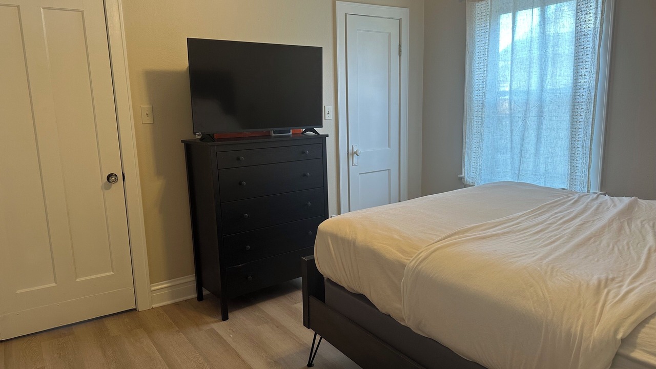 Photo of Bedroom in Forest Park