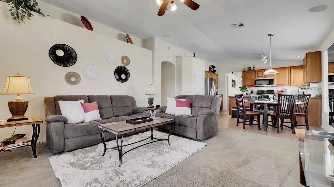 Photo of Livingroom in Skyline Ranch