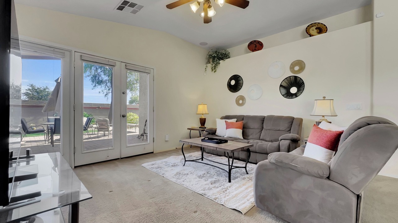 Photo of Livingroom in Skyline Ranch