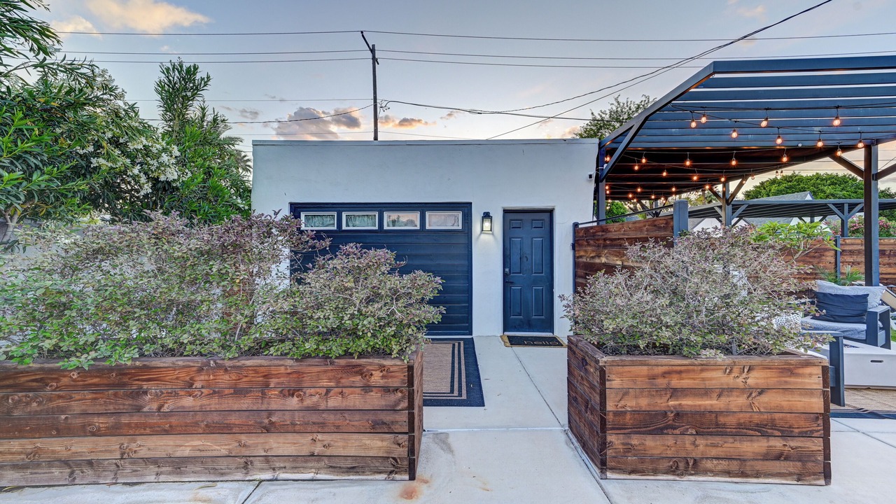 Photo of Others in Encanto-Palmcroft