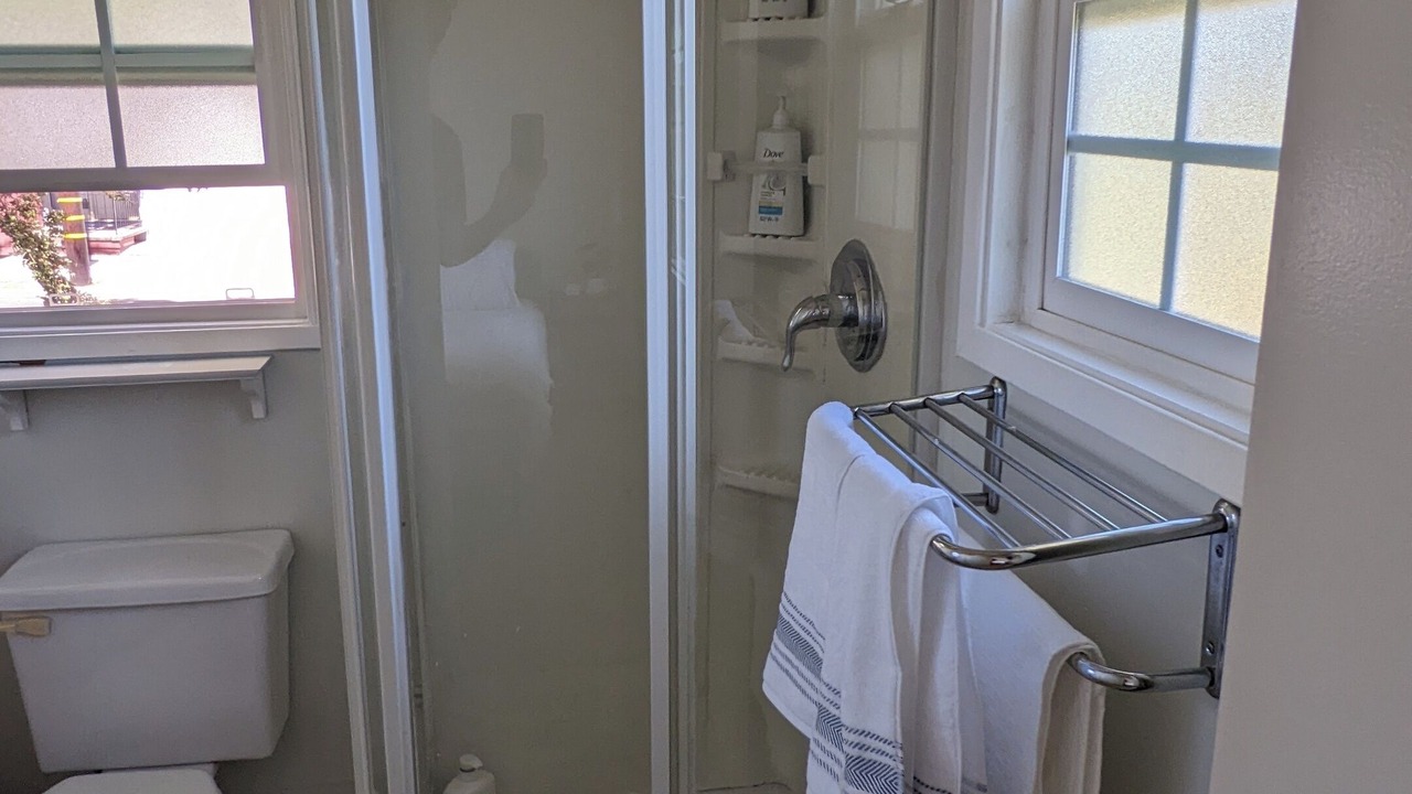 Photo of Bathroom in Upper Telegraph