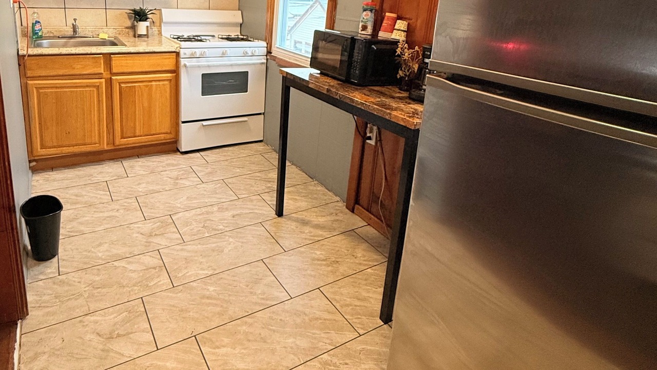 Photo of Kitchen in Alden Manor