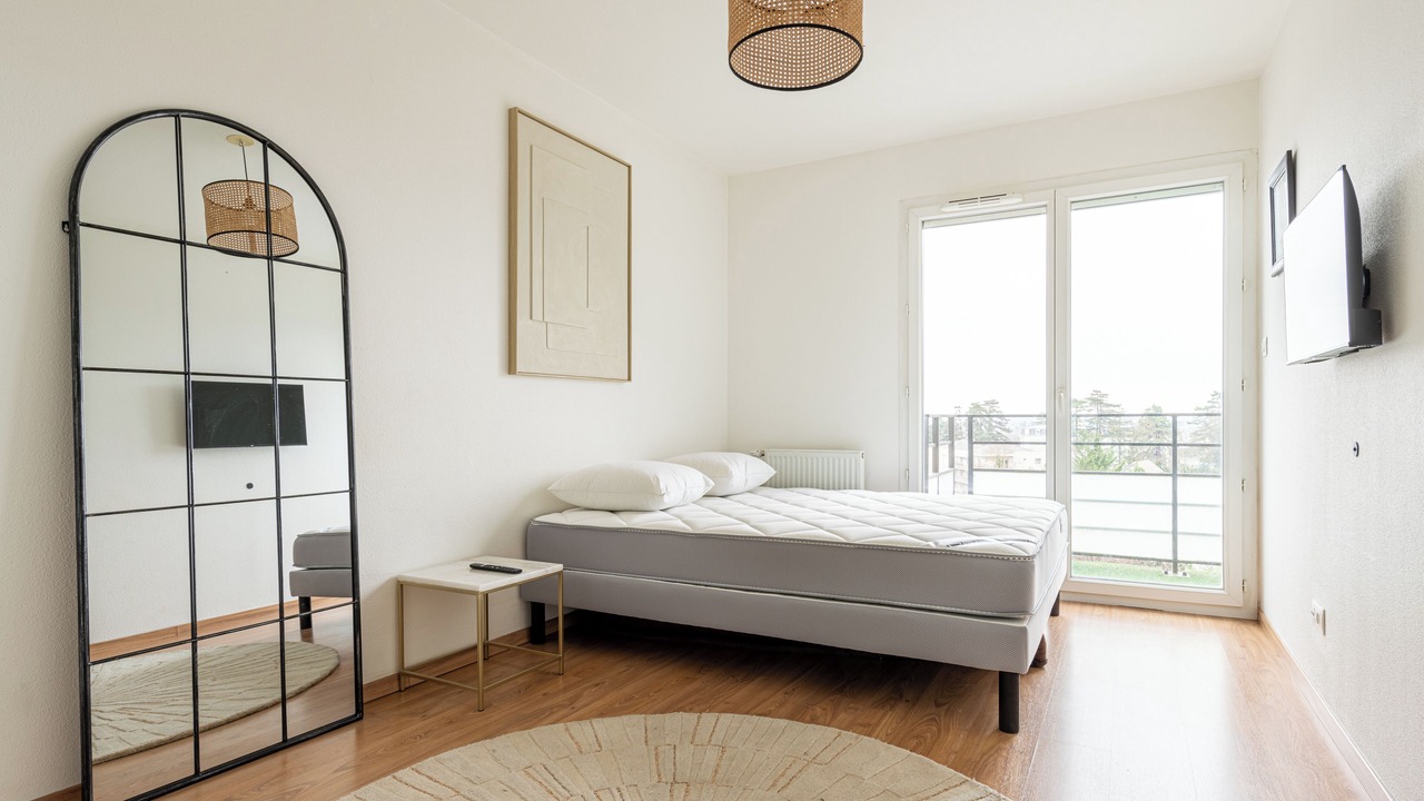 Photo of Bedroom in Etrembieres