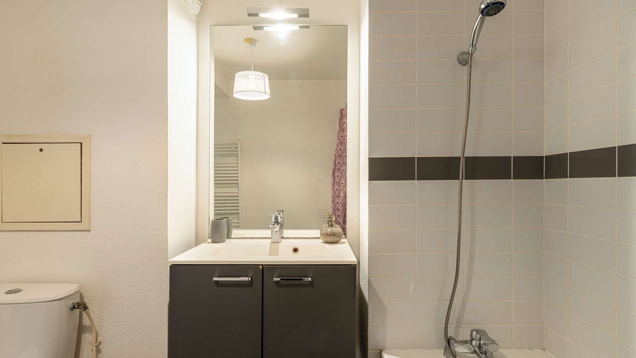 Photo of Bathroom in Etrembieres