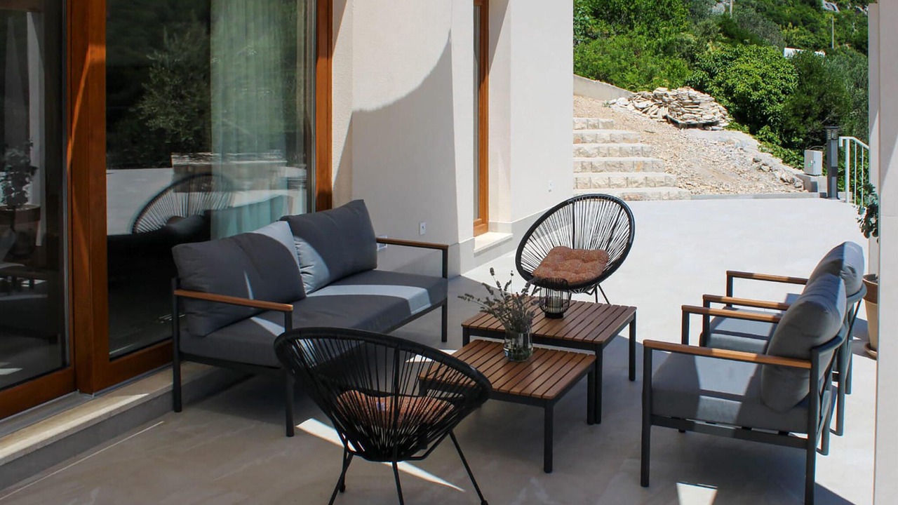 Photo of Others in Ploce