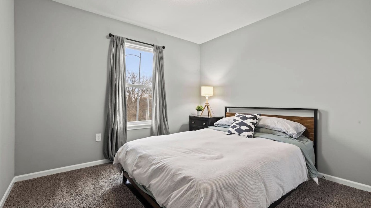 Photo of Bedroom in Grandview