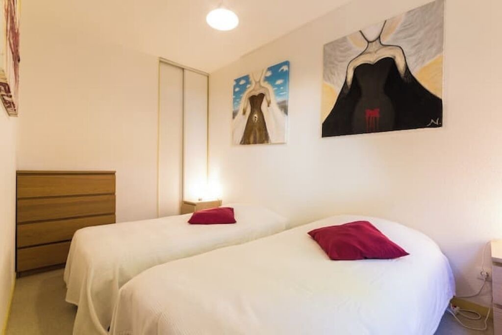 Photo of Bedroom in Secteur 2