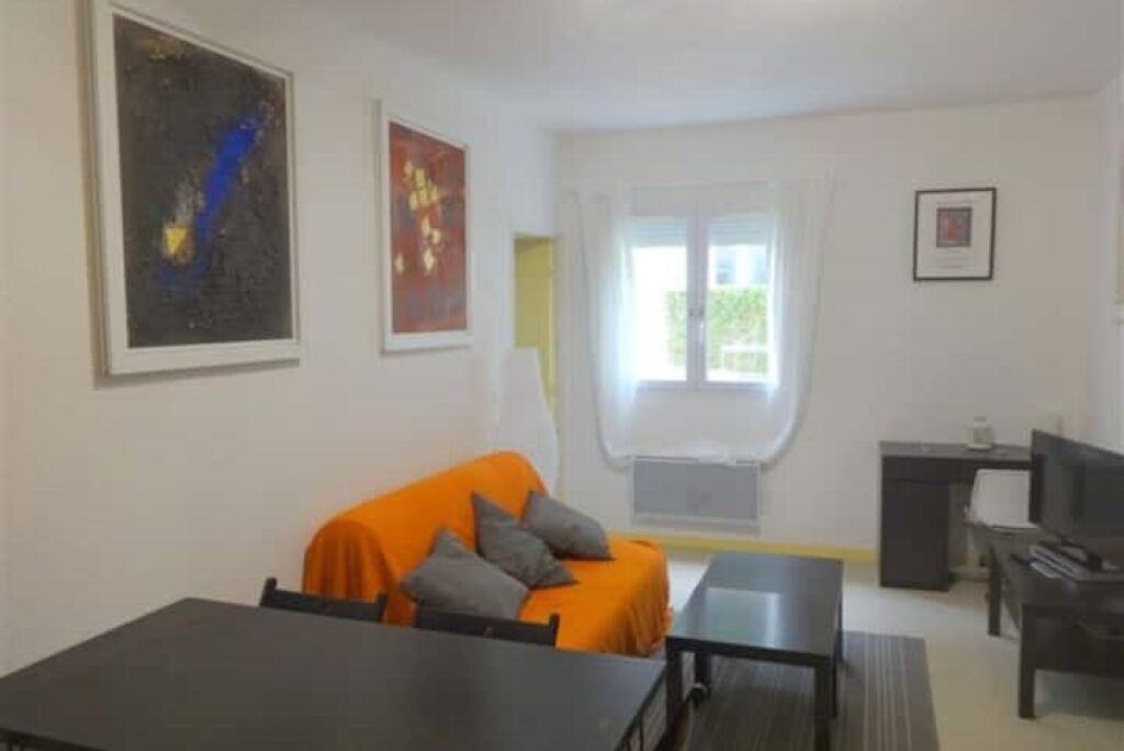 Photo of Livingroom in Secteur 2