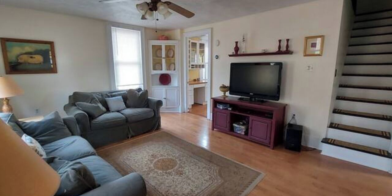 Photo of Livingroom in Town of Ledyard