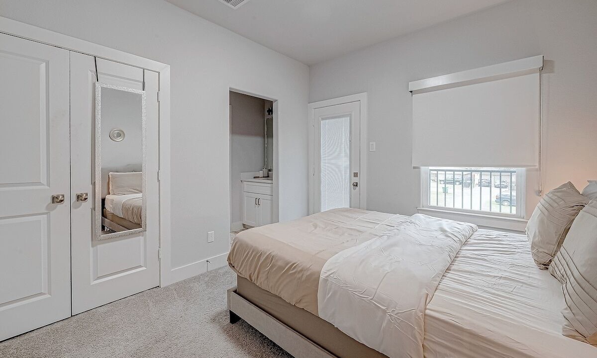 Photo of Bedroom in Southeast Houston