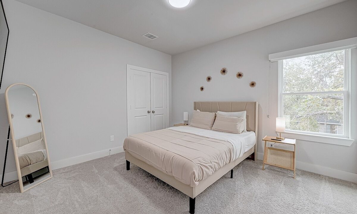 Photo of Bedroom in Southeast Houston