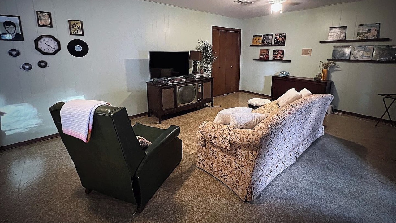 Photo of Bedroom in Alvin