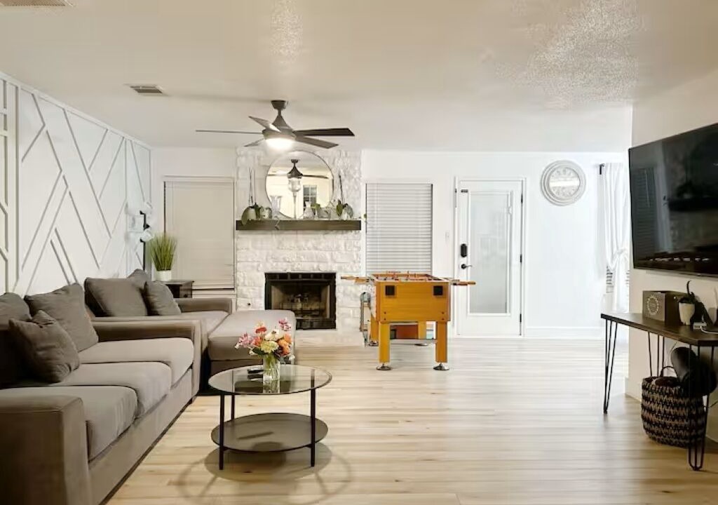 Photo of Livingroom in Greenslopes At Lake Creek