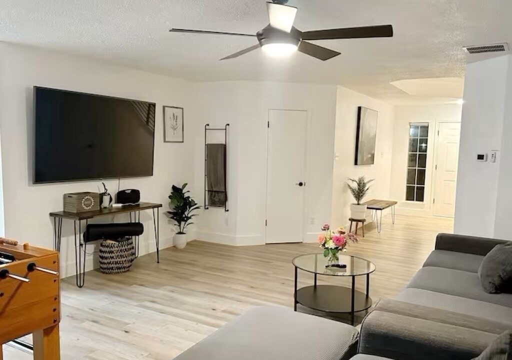Photo of Livingroom in Greenslopes At Lake Creek