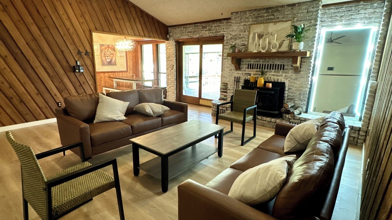Photo of Livingroom in Longview